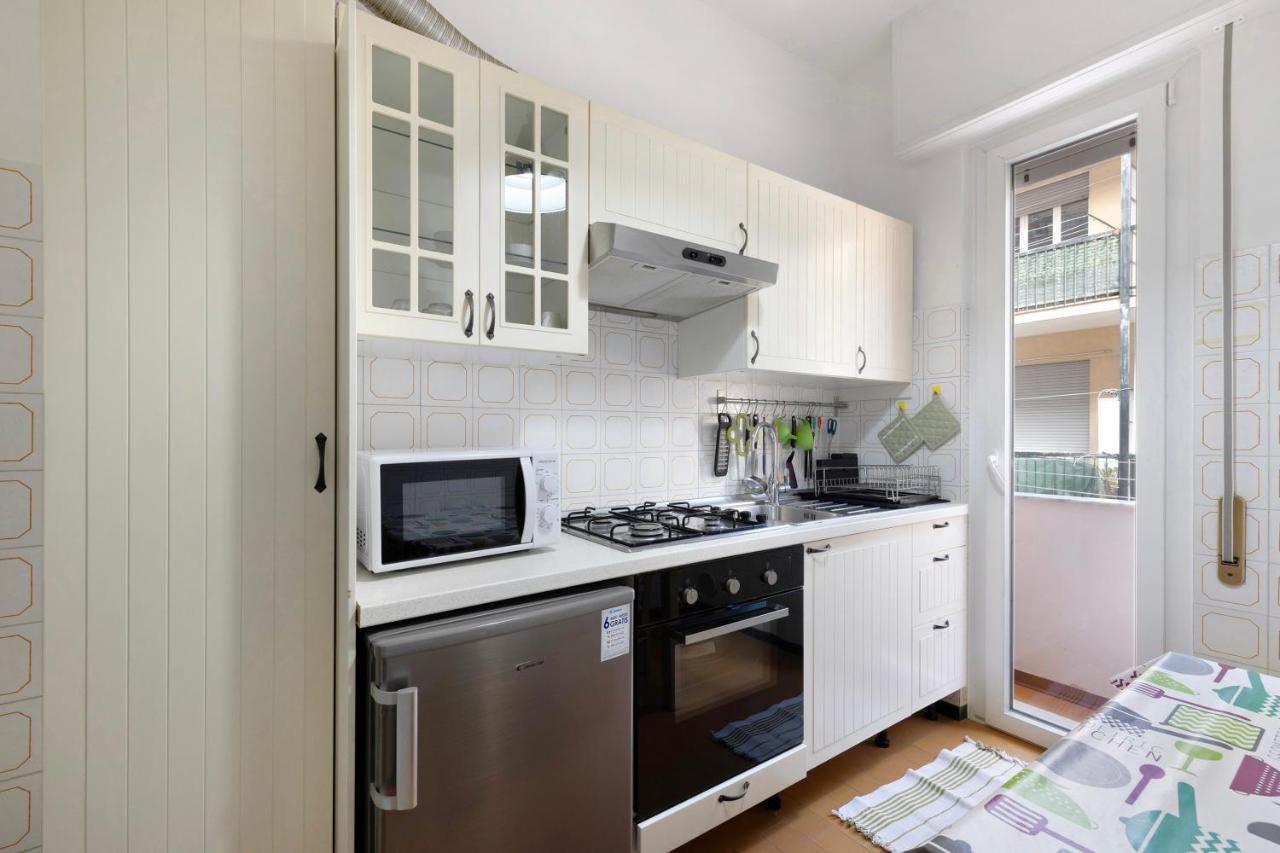 Marina Appartement Finale Ligure Buitenkant foto
